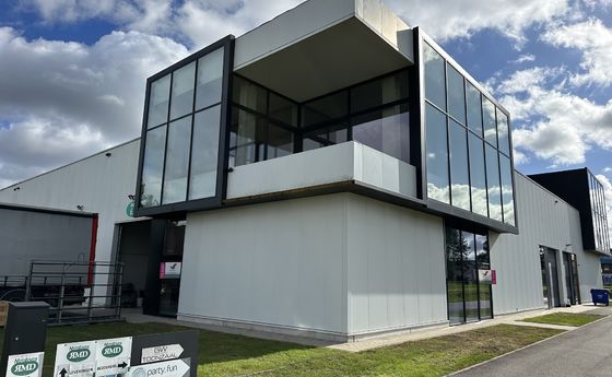 Bedrijfsgebouw te koop in Diepenbeek