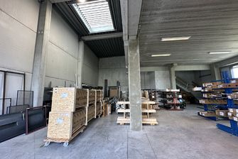 Bedrijfsgebouw te koop in Diepenbeek