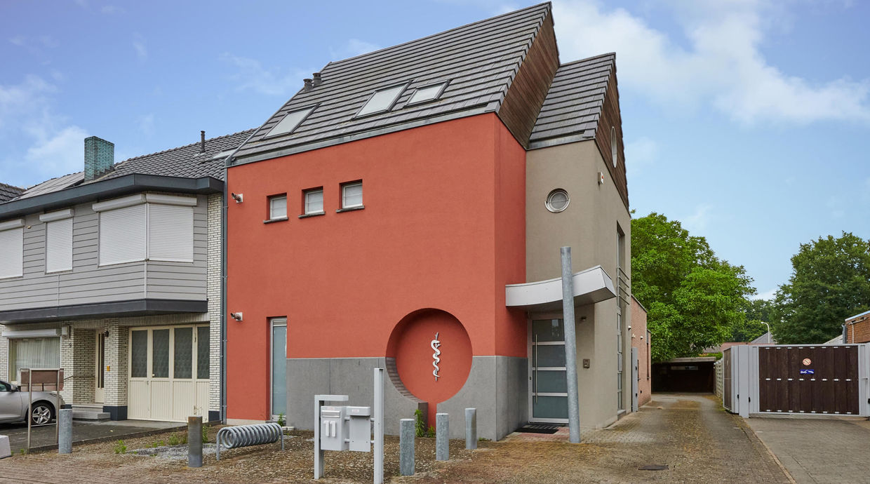 Gebouw voor gemengd gebruik te koop in Bree