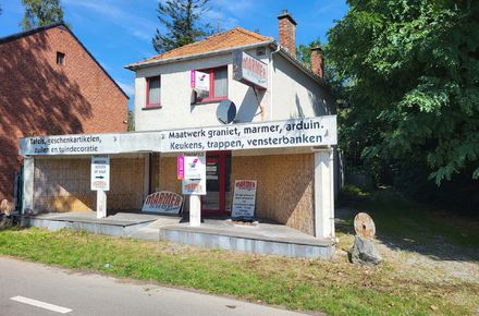 Gebouw voor gemengd gebruik te koop in Genk