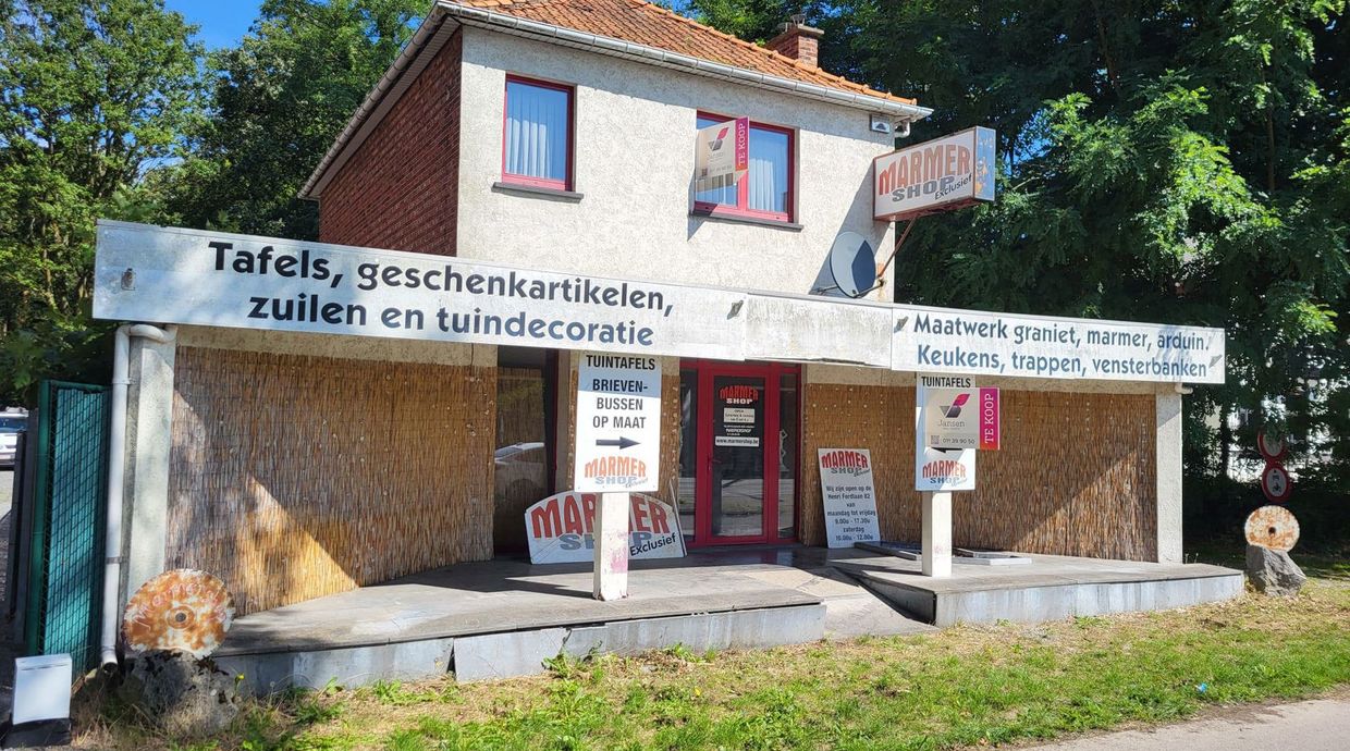 Gebouw voor gemengd gebruik te koop in Genk