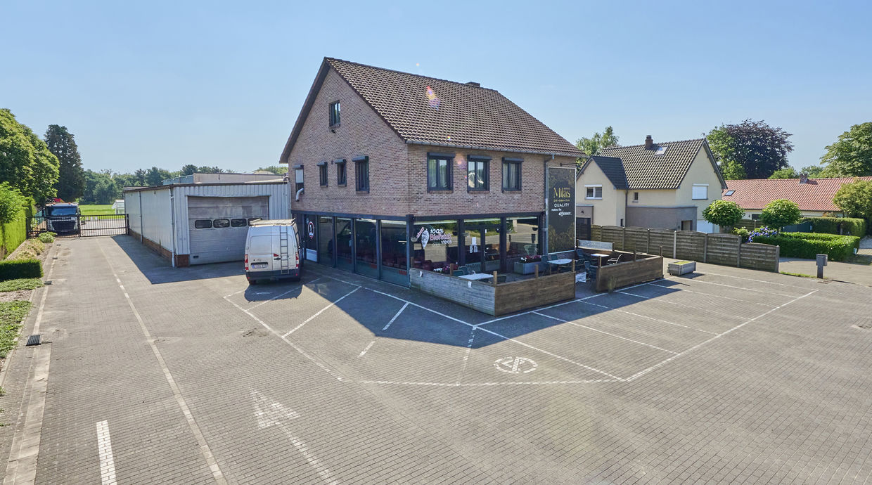 Gebouw voor gemengd gebruik te koop in Hechtel-Eksel