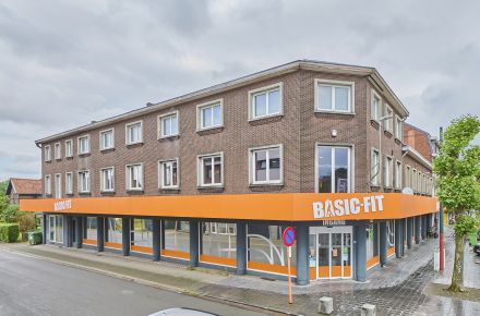 Gebouw voor gemengd gebruik te koop in Maasmechelen