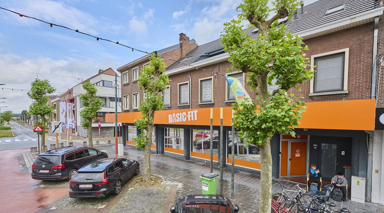 Gebouw voor gemengd gebruik te koop in Maasmechelen