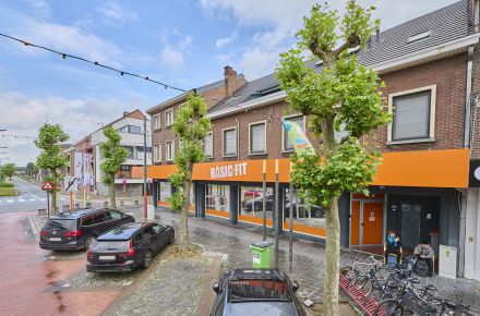 Gebouw voor gemengd gebruik te koop in Maasmechelen