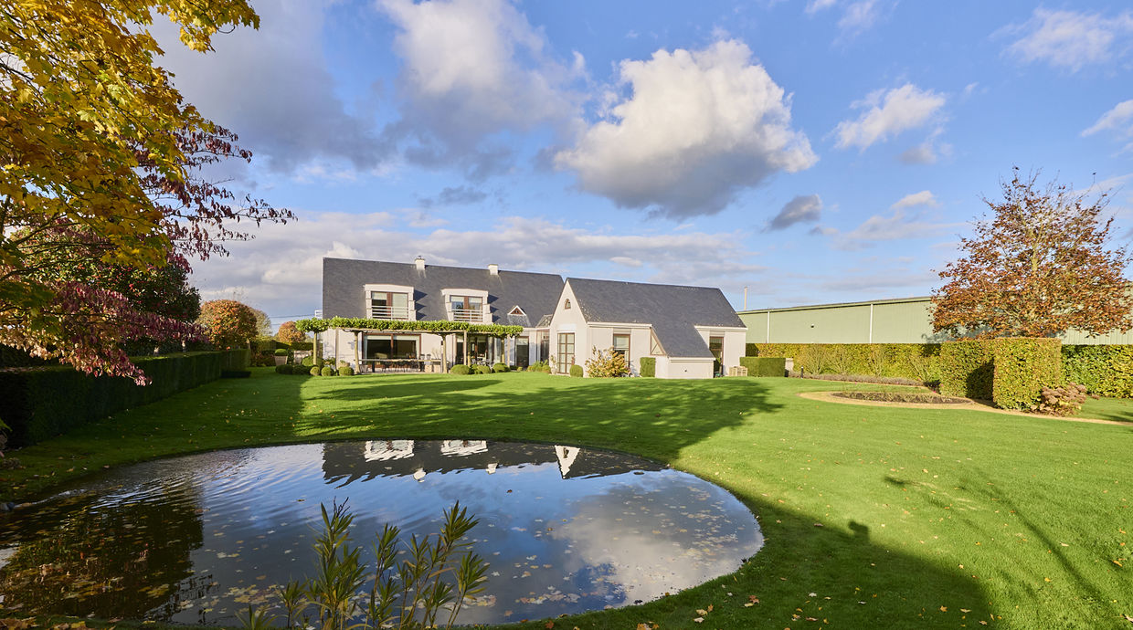 Gebouw voor gemengd gebruik te koop in Nieuwerkerken