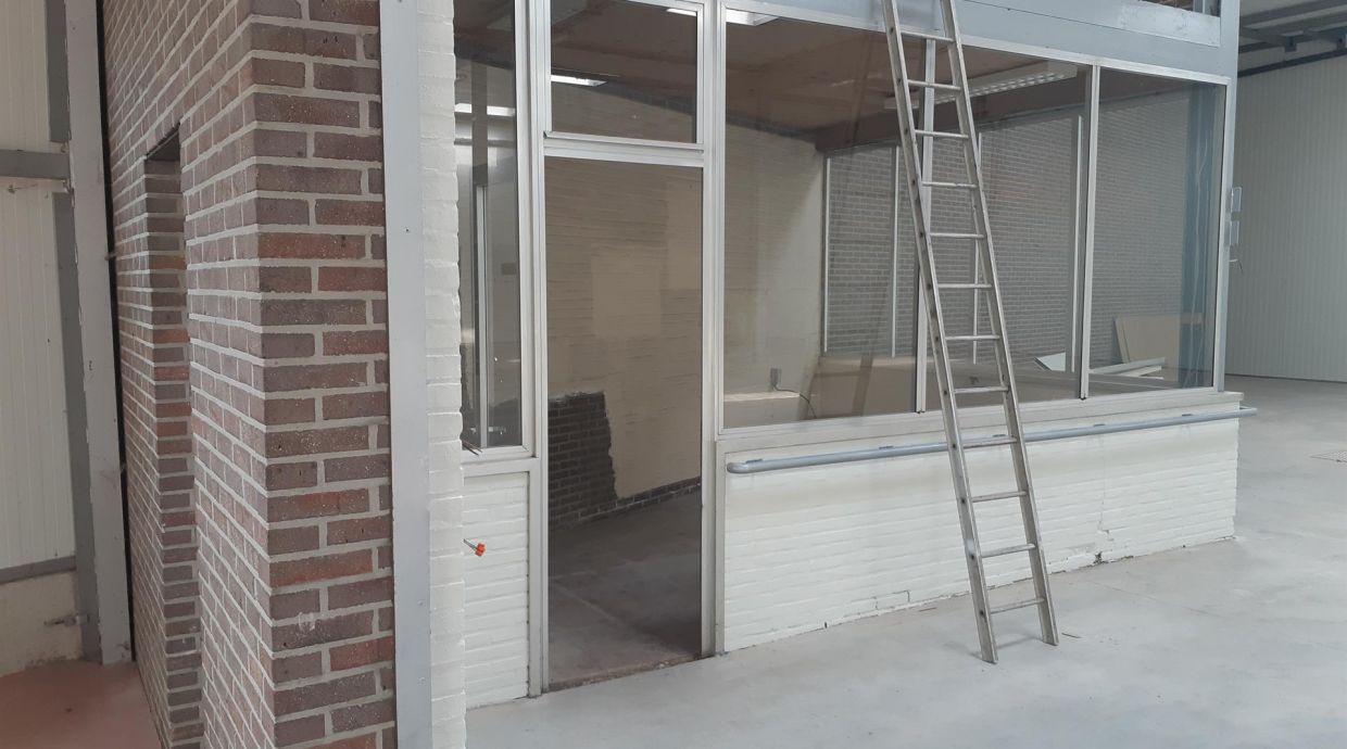 Industrieel gebouw te huur in As