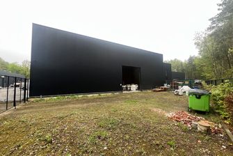 Industrieel gebouw te huur in Genk