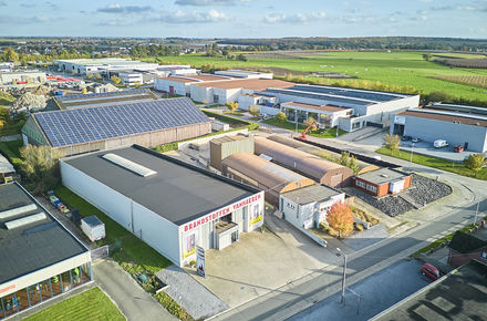 Industrieel gebouw te huur in Nieuwerkerken