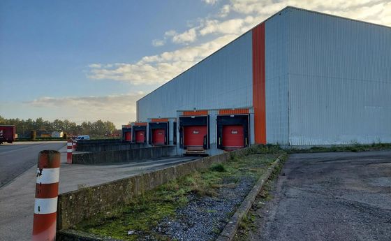 Industrieel gebouw te huur in Opglabbeek