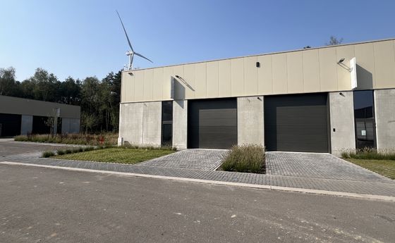 Industrieel gebouw te koop in Genk