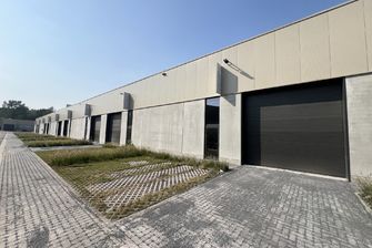 Industrieel gebouw te koop in Genk