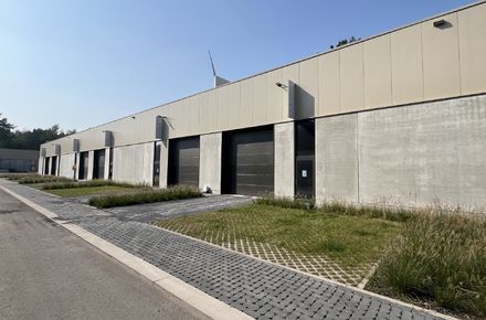 Industrieel gebouw te koop in Genk