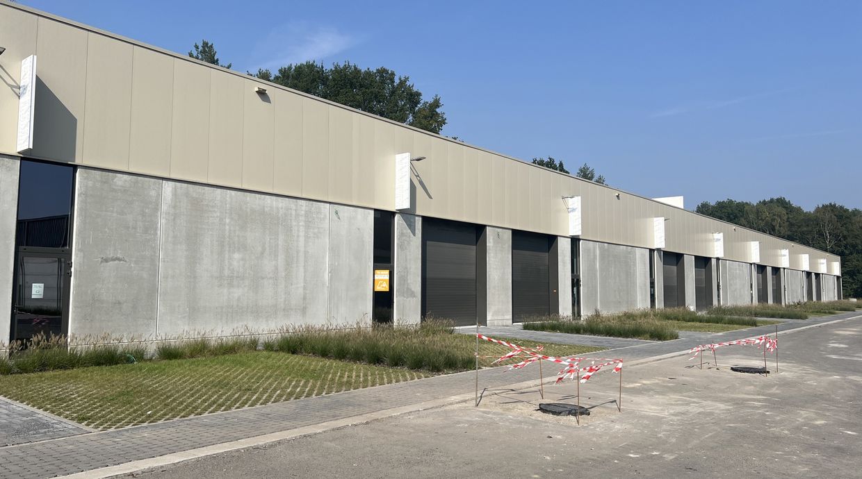 Industrieel gebouw te koop in Genk