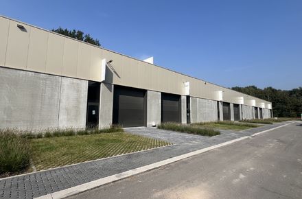 Industrieel gebouw te koop in Genk