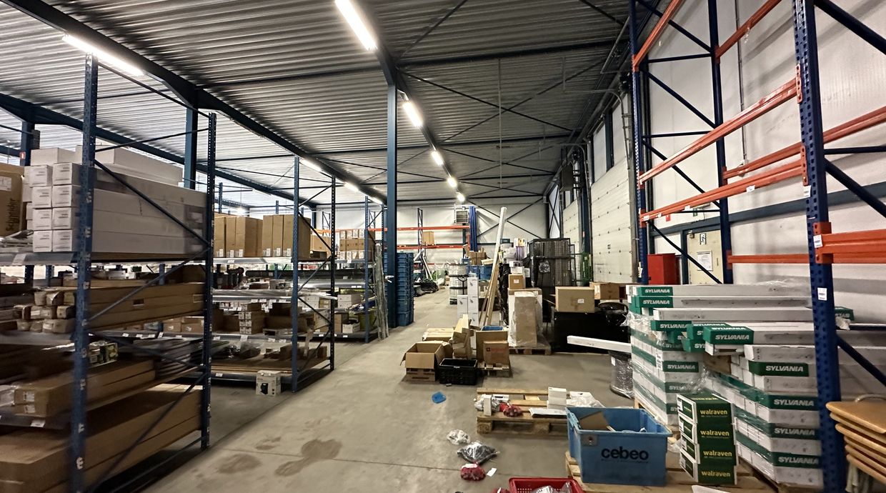 Industrieel gebouw te koop in Genk