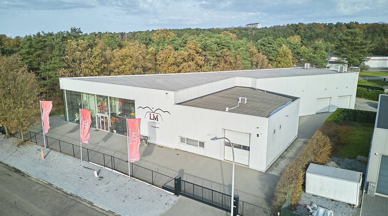 Industrieel gebouw te koop in Genk