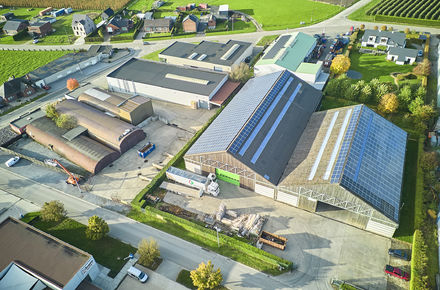 Industrieel gebouw te koop in Nieuwerkerken