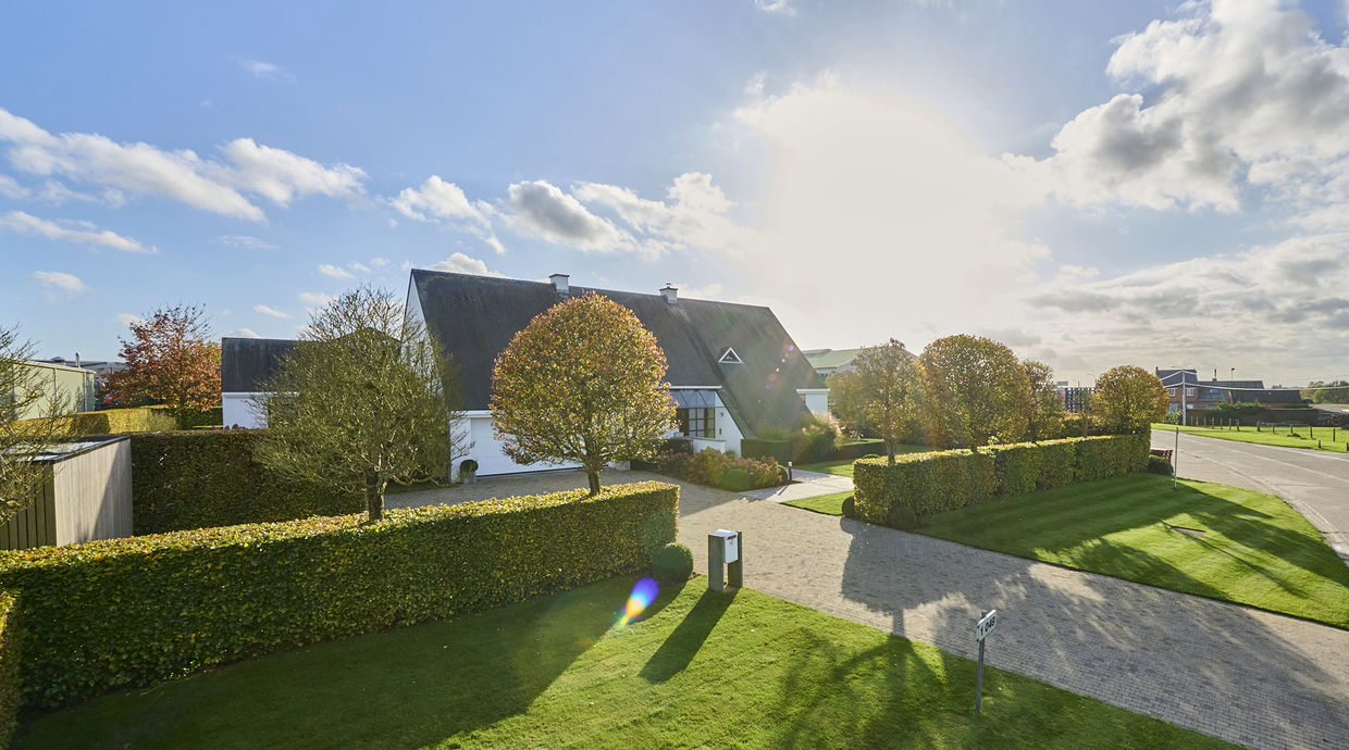 Industrieel gebouw te koop in Nieuwerkerken