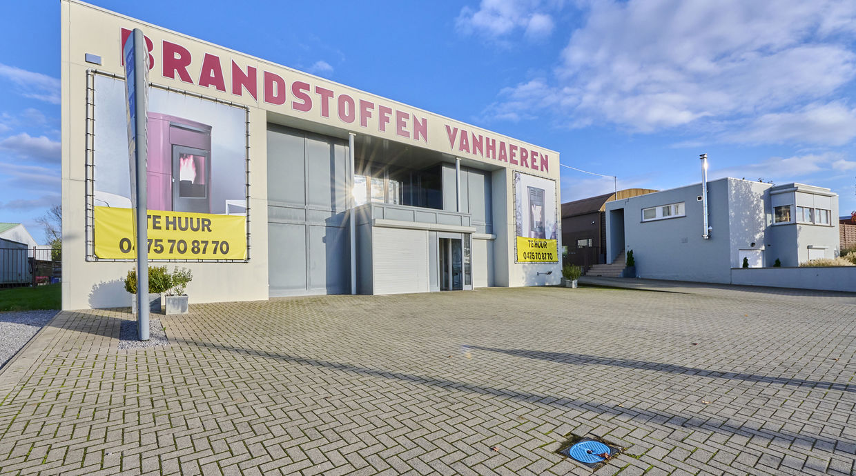 Industrieel gebouw te koop in Nieuwerkerken