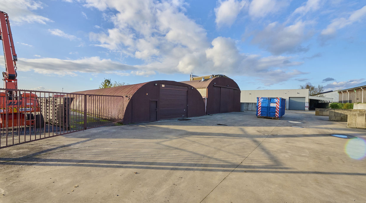 Industrieel gebouw te koop in Nieuwerkerken