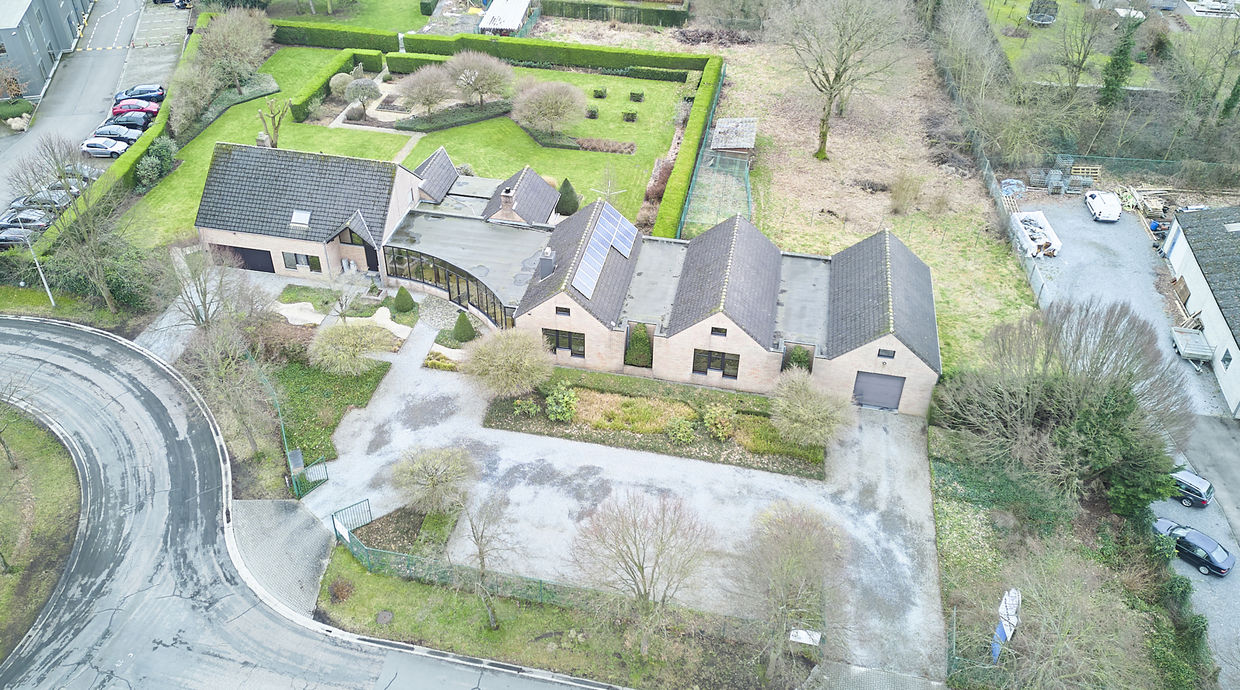 Industrieel gebouw te koop in Zonhoven