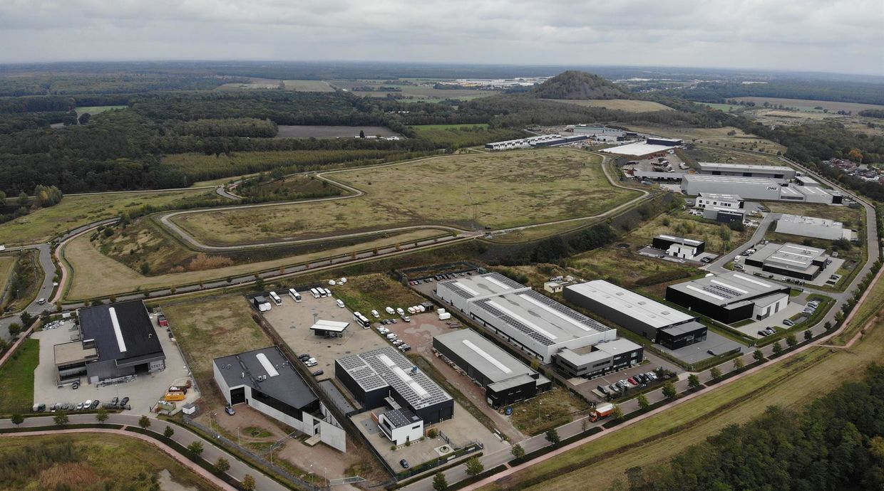 Industrieel terrein te koop in Genk