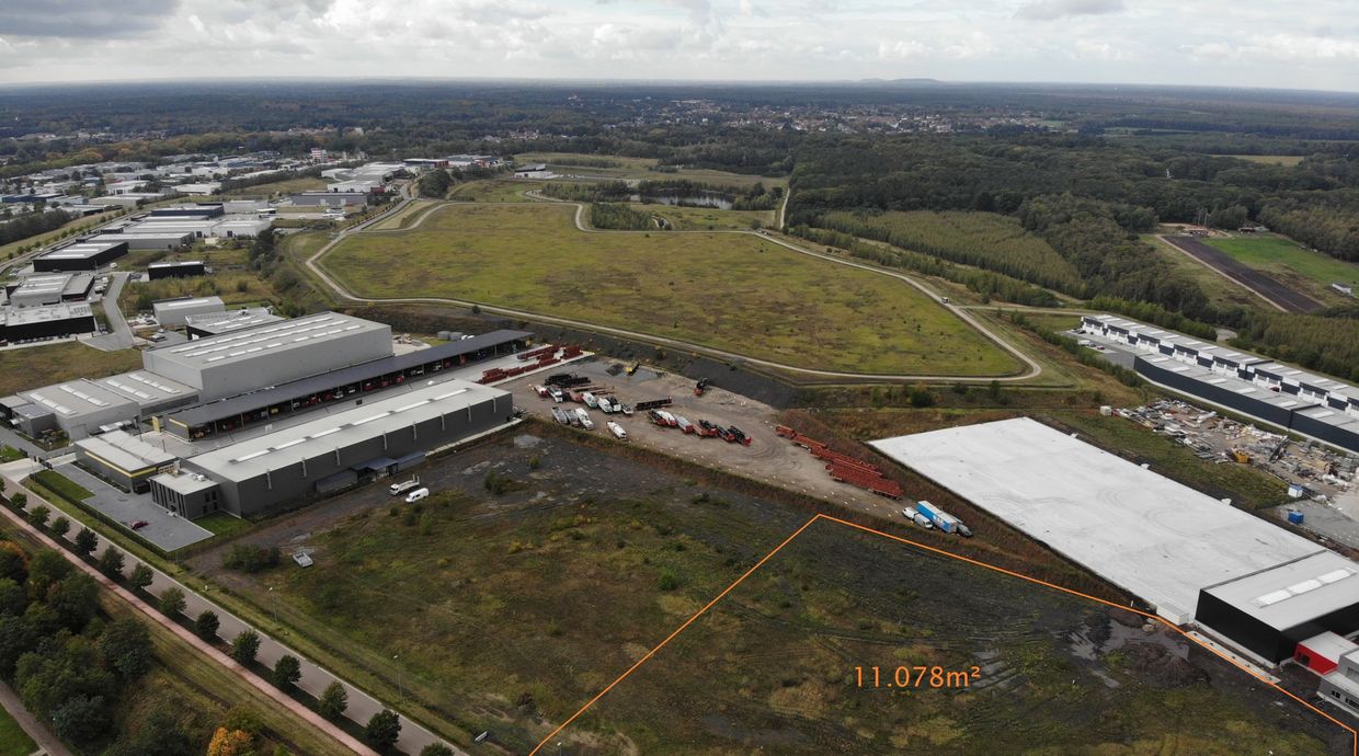 Industrieel terrein te koop in Genk