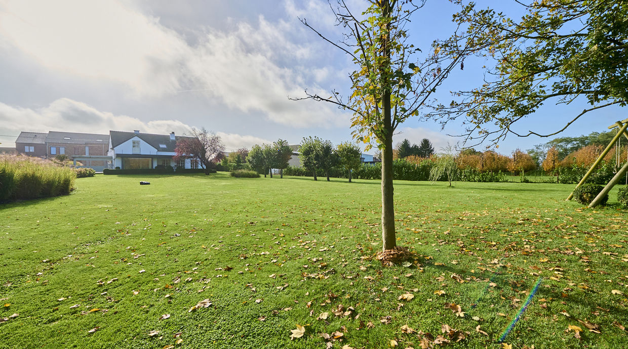 Villa te koop in Nieuwerkerken